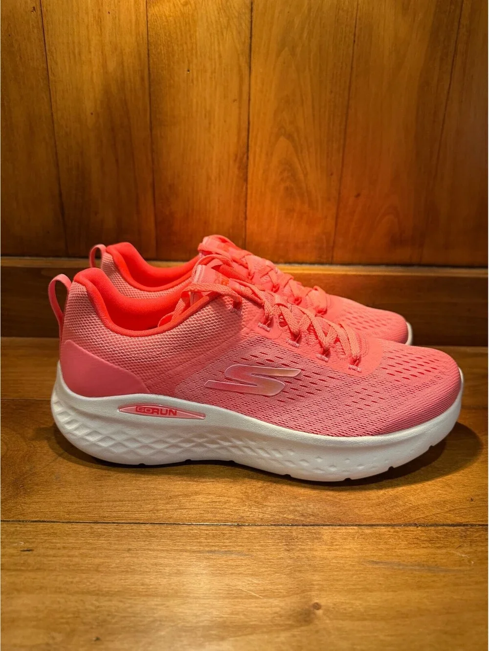 New Skechers GOrun Run Lite Ultra Go Laceup Trainer Coral Pink Women's Size 9